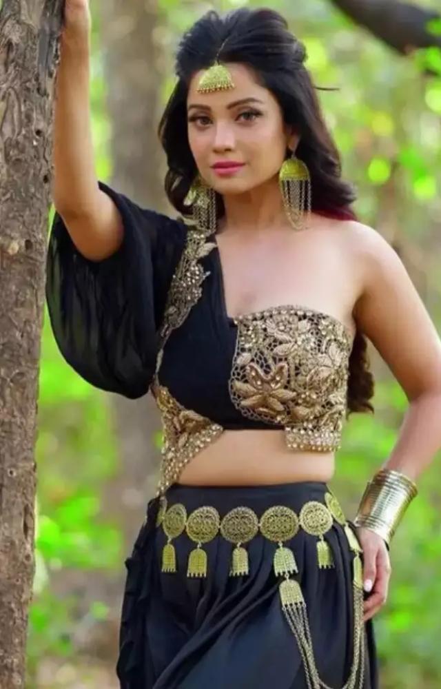 Adaa Khan played the antagonist in Naagin season 1 and 2. She played the role of Shesha
