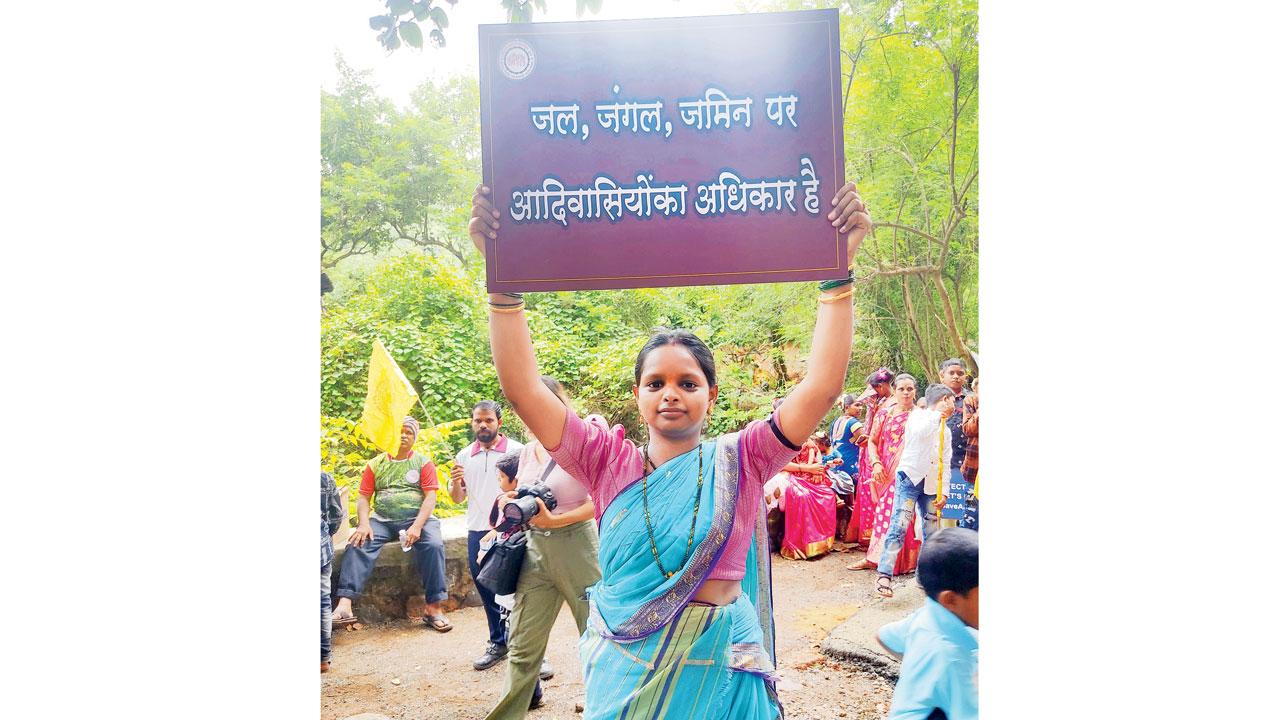 Mumbai: Defiant Adivasi communities rally against adversity on World Tribal  Day
