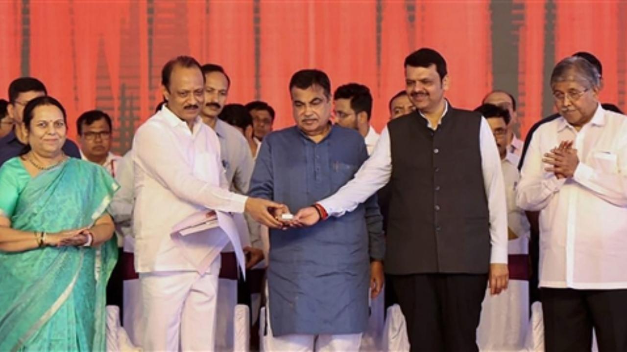 Maharashtra: BJP's ex-MLA attends flyover inauguration after claiming she was 'sidelined'
