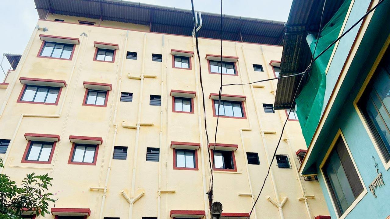 Vasai-Virar housing scam: Builders lured by house-of-cards conman booked