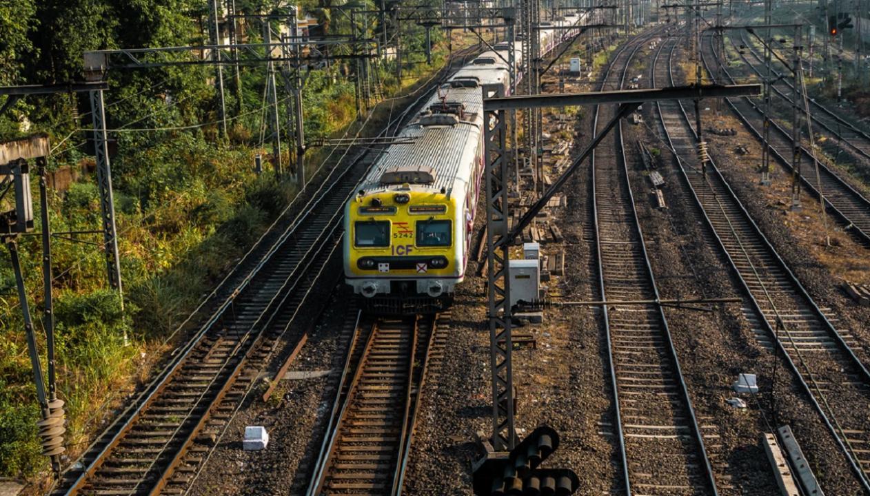 Mumbai: Cavity under track affects train traffic on Central Railway route