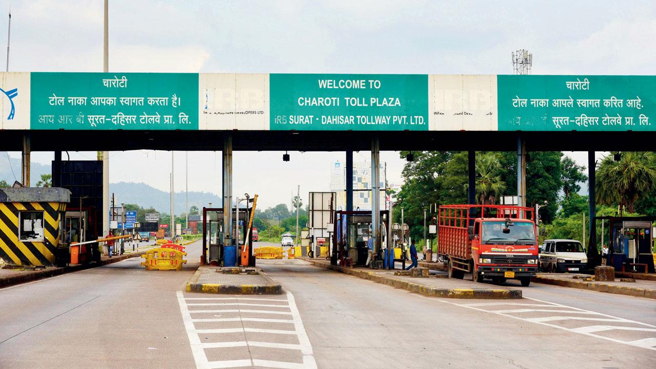 Charkoti toll plaza near Palghar. File Pic/Atul Kamble