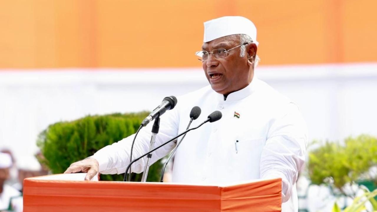 Congress president Mallikarjun Kharge skipped the Independence Day function at the Red Fort from where Prime Minister Narendra Modi addressed the nation. A chair reserved for Kharge, who is also the leader of opposition in the Rajya Sabha, was seen empty during the Independence Day function at the Red Fort. He, however, unfurled the national flag at his residence and later at the Congress headquarters where the Independence Day function was also attended by Rahul Gandhi and other Congress leaders