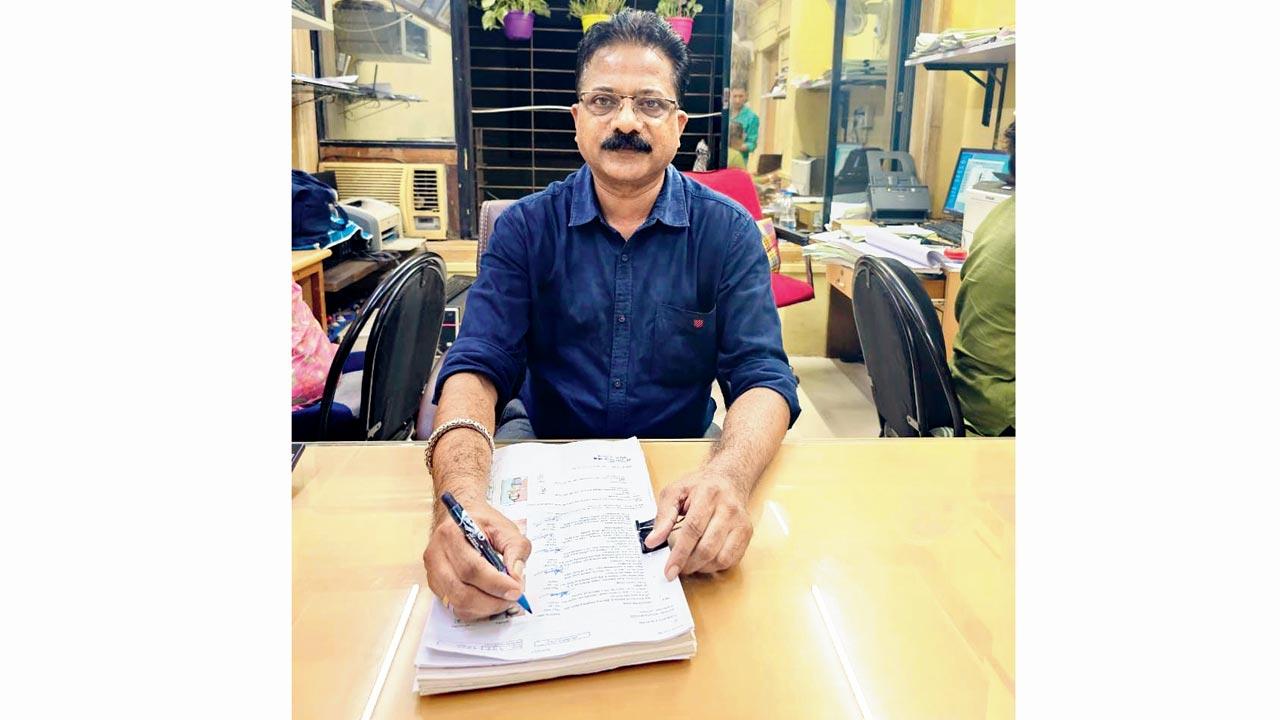Sanjay Wankhede, registrar