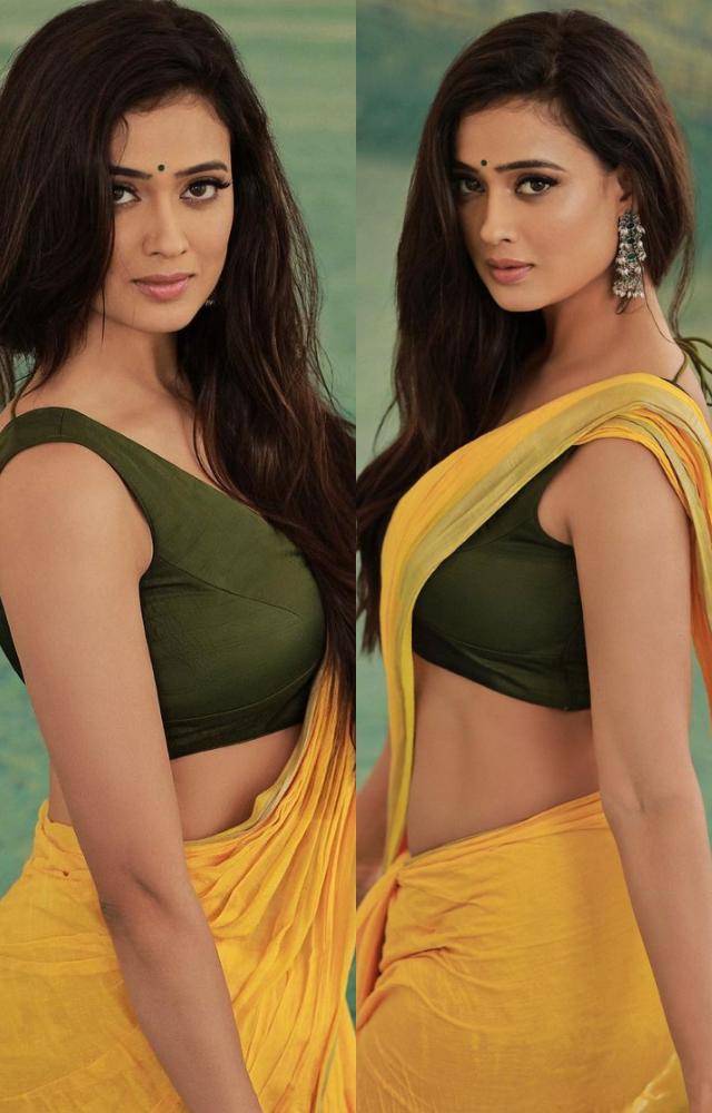 Shweta Tiwari sizzles in a simple saree