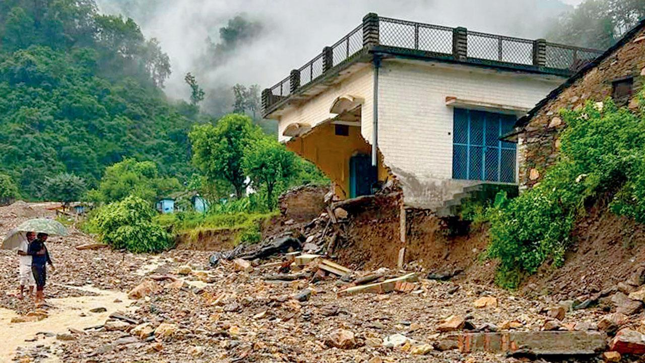 Himachal Pradesh declares heavy rain as state calamity