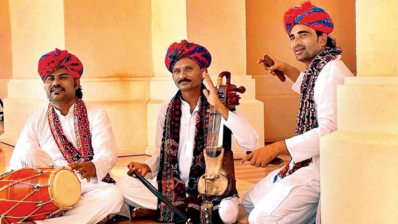 Spend a musical evening listening to Langa music by leading vocalists from Jodhpur 