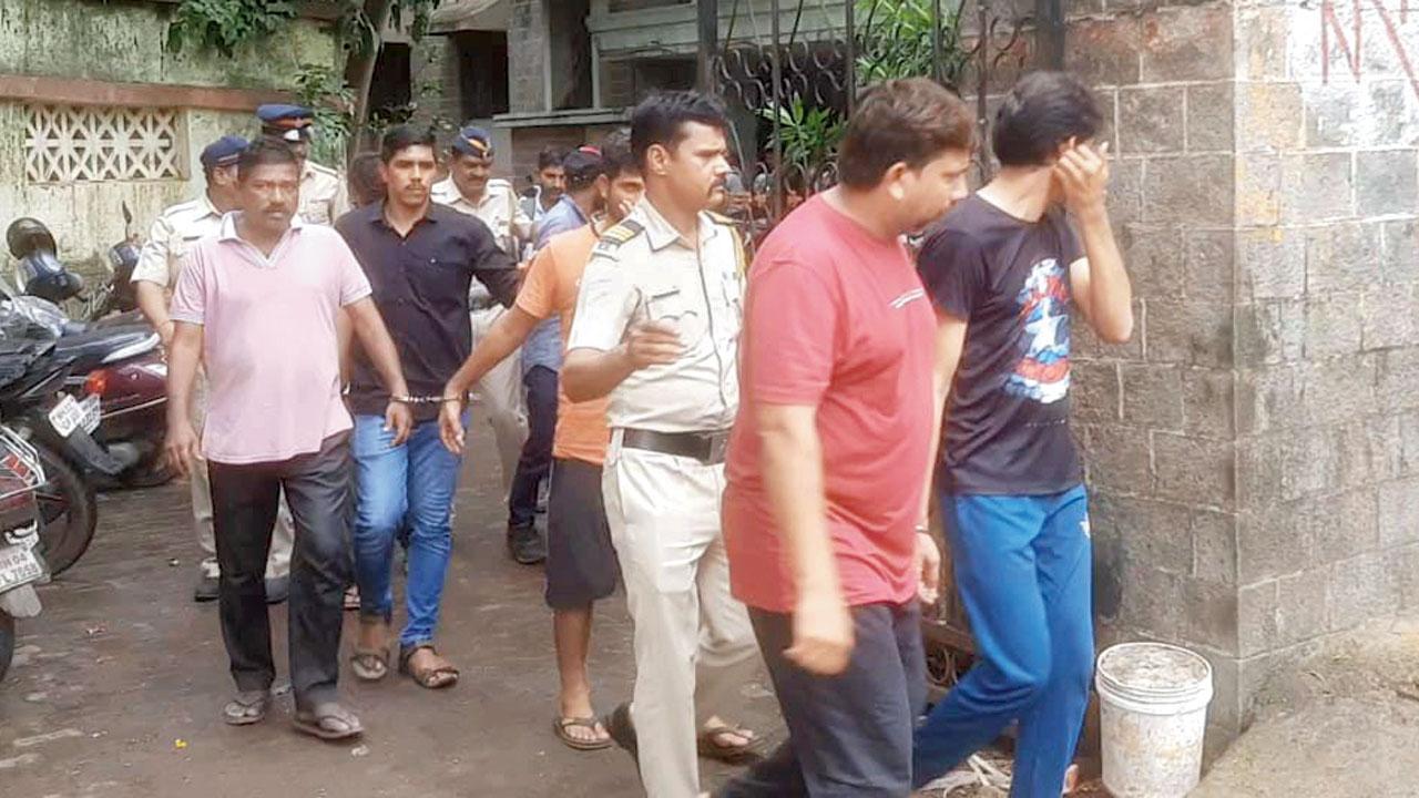 Mumbai: Constable, accomplices held in loan scam case