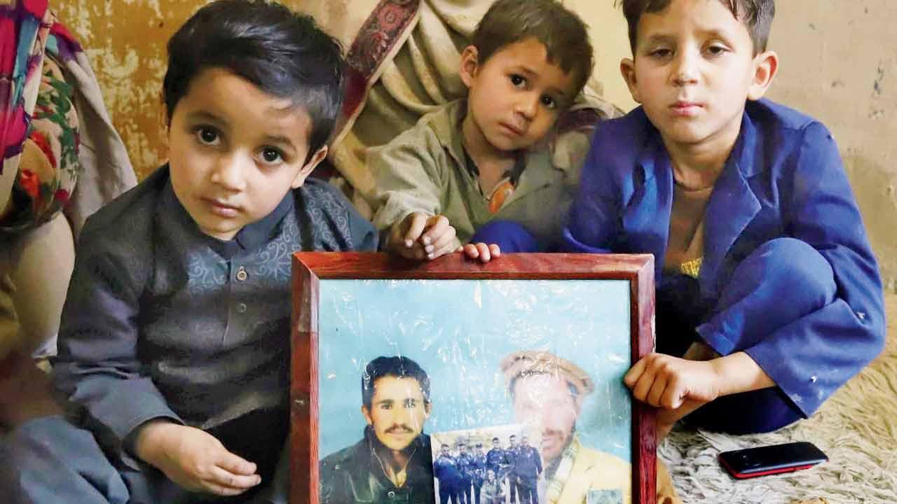 Probe into Pakistan man being left to die during K2 ascent
