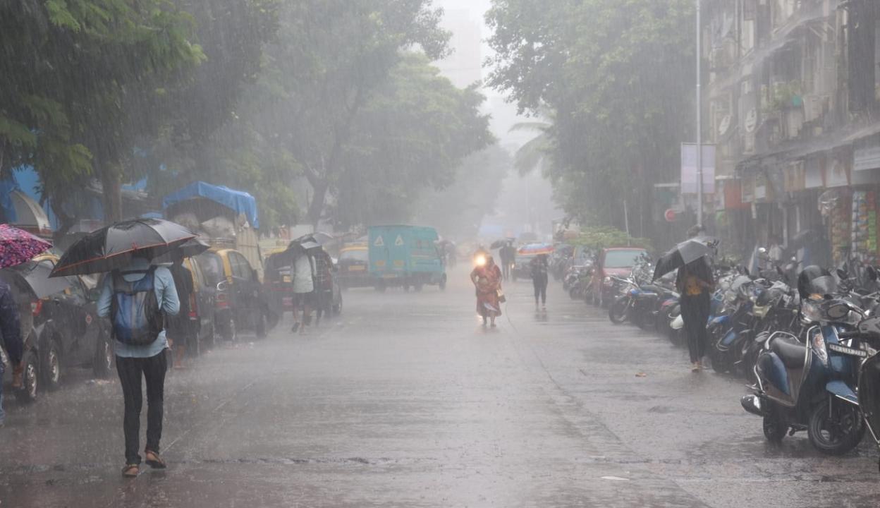 Mumbai weather update: Light to moderate rainfall or thundershowers likely today