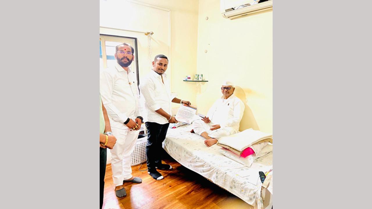 A step towards social change: NHRACACB Founder & Renowned Humanitarian Leader Mohit Gupta Meets Esteemed Social Activist Anna Hazare