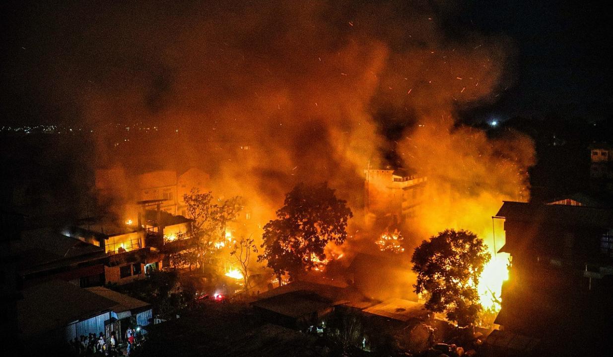 Two abandoned houses torched in Manipur, curfew relaxation period increased in Imphal