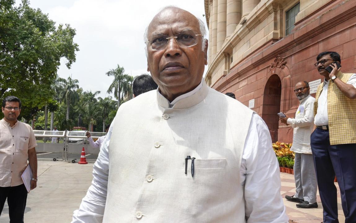 Modi govt owes MGNREGA wages to 18 states, UTs: Congress