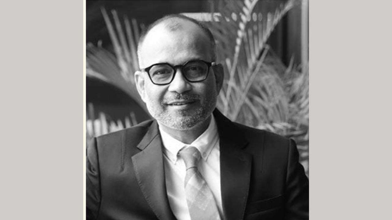 Exploring Real Estate Ventures in Mumbai: Navigating Prospects, Challenges, and Guidance for First Time Investors