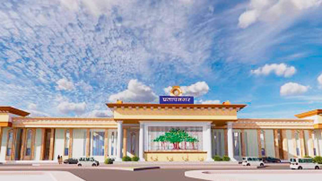 Design of station building to be inspired by local culture, heritage and architecture. Representation pics