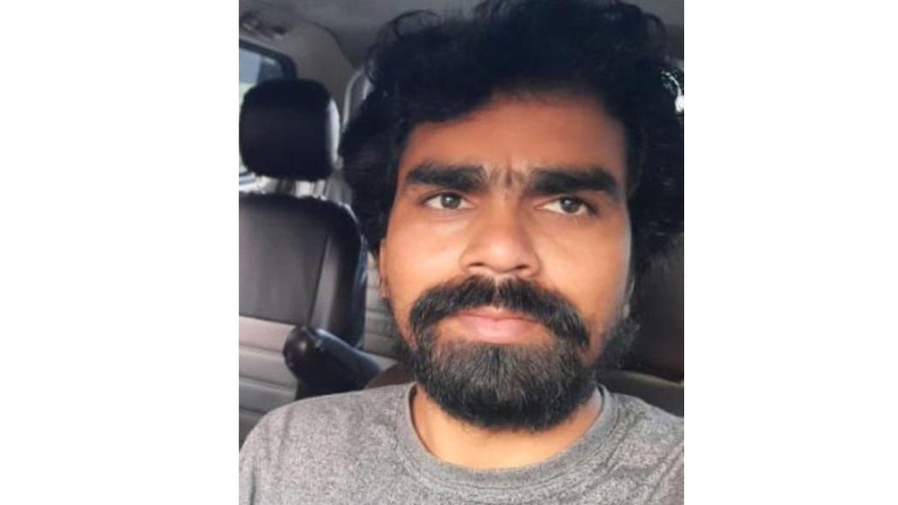 Mumbai: Two booked for duping engineer of Rs 2 lakh under the pretext of getting an approval for his work
