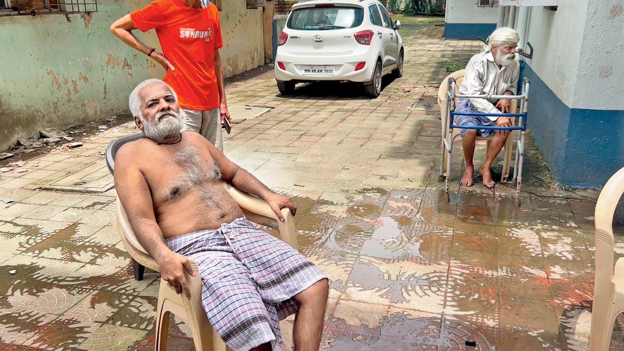 BharatVyas (in the foreground) who is bedridden and Dhansukh (in the background) were rescued