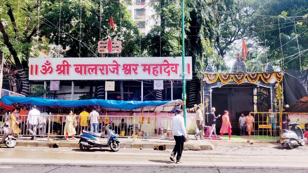 Balrajeshwar temple in Mulund, where the incident occurred