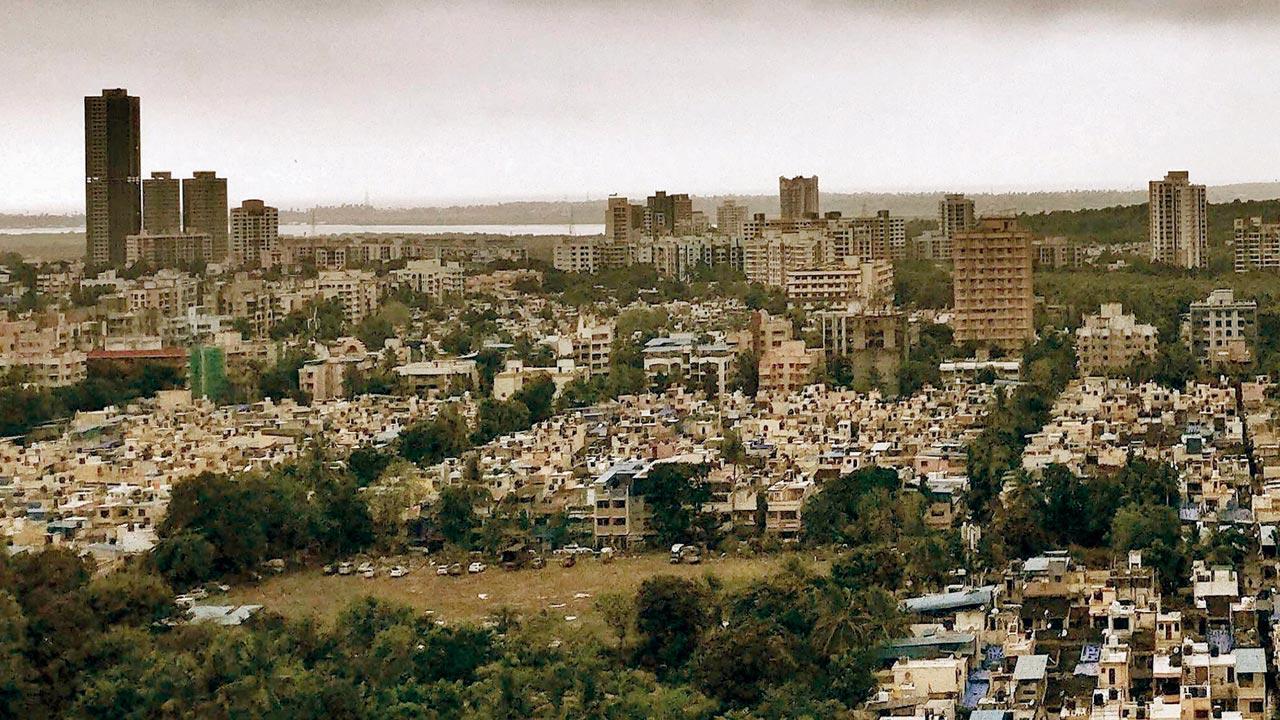 Mumbai: Why should we face a water shortage, ask parched Charkop residents