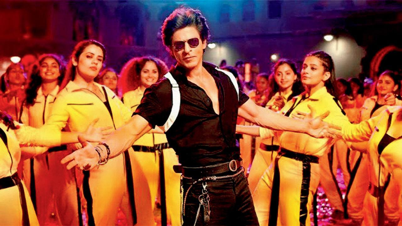 Lehar Khan: Shah Rukh Khan sweetly held my props before the shot