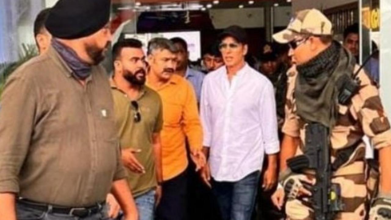 Akshay Kumar reaches Lucknow to shoot for 'Sky Force'