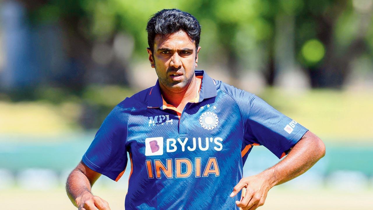 Extraordinary Pak are team to beat, says R Ashwin