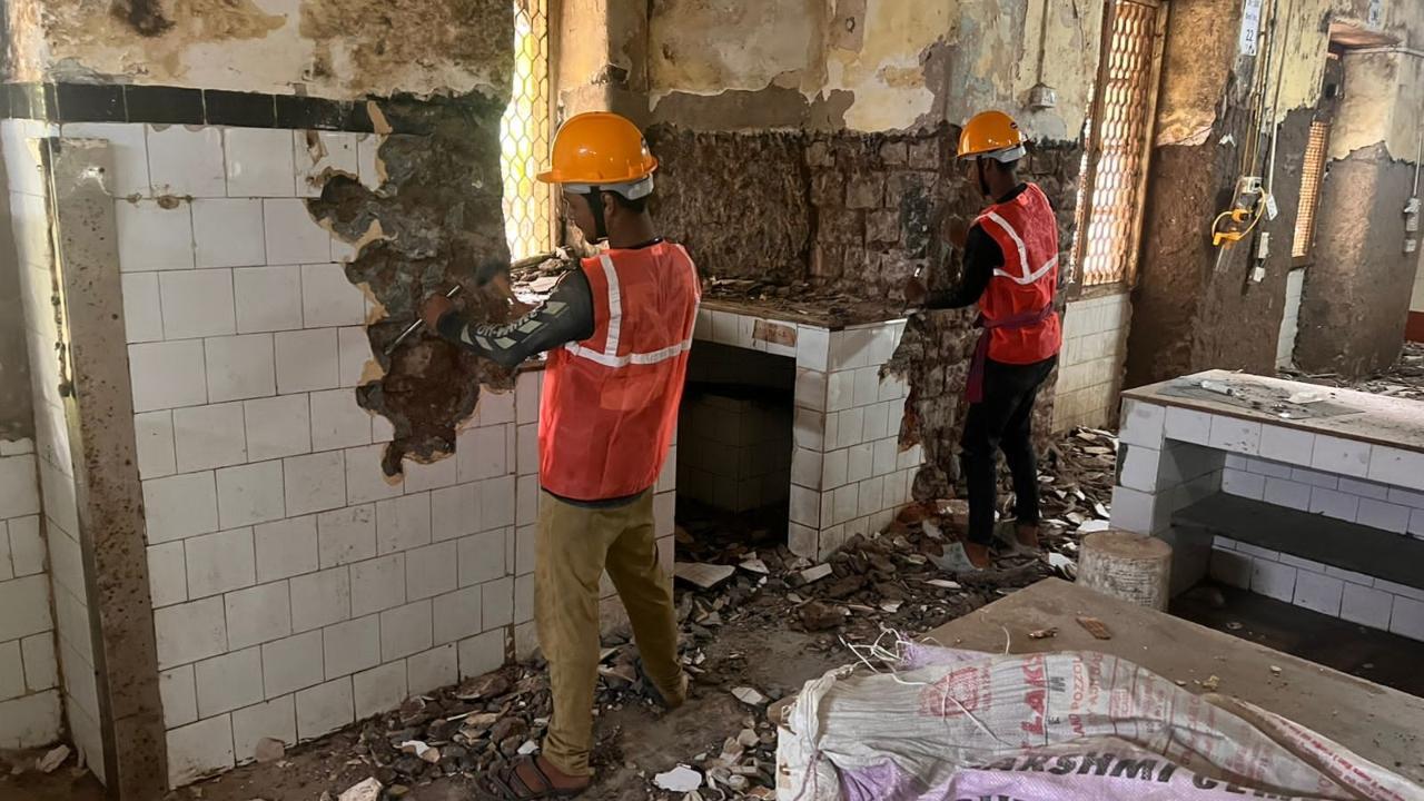 Mumbai: Renovation begins at KEM hospital's six dilapidated wards