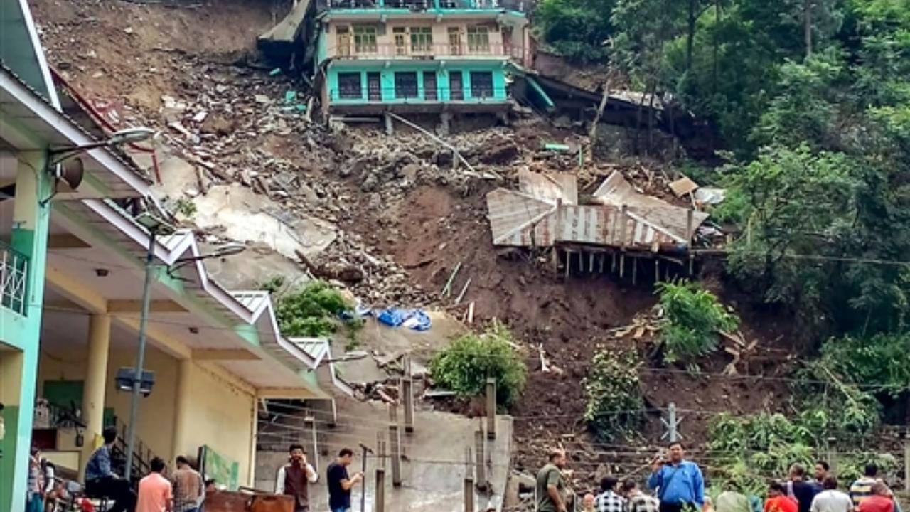 The National Highway between Mandi-Kullu has been severely impacted due to heavy landslip near Pandoh and relief camps have been set up along the stretch of Pandoh and Aut besides Bajaura