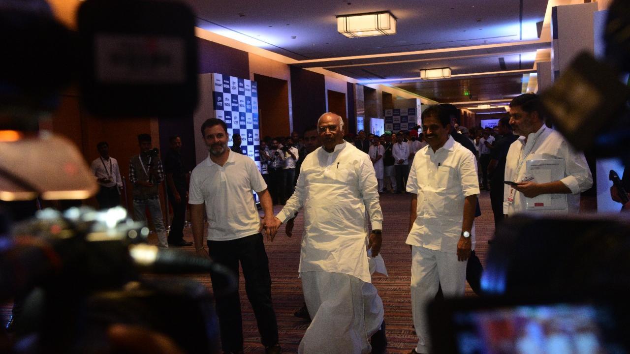 Mumbai: Meeting of I-N-D-I-A alliance begins