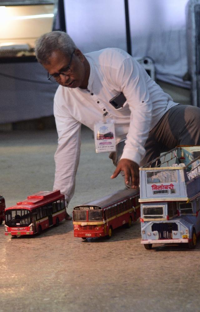 Bus depot toy outlet
