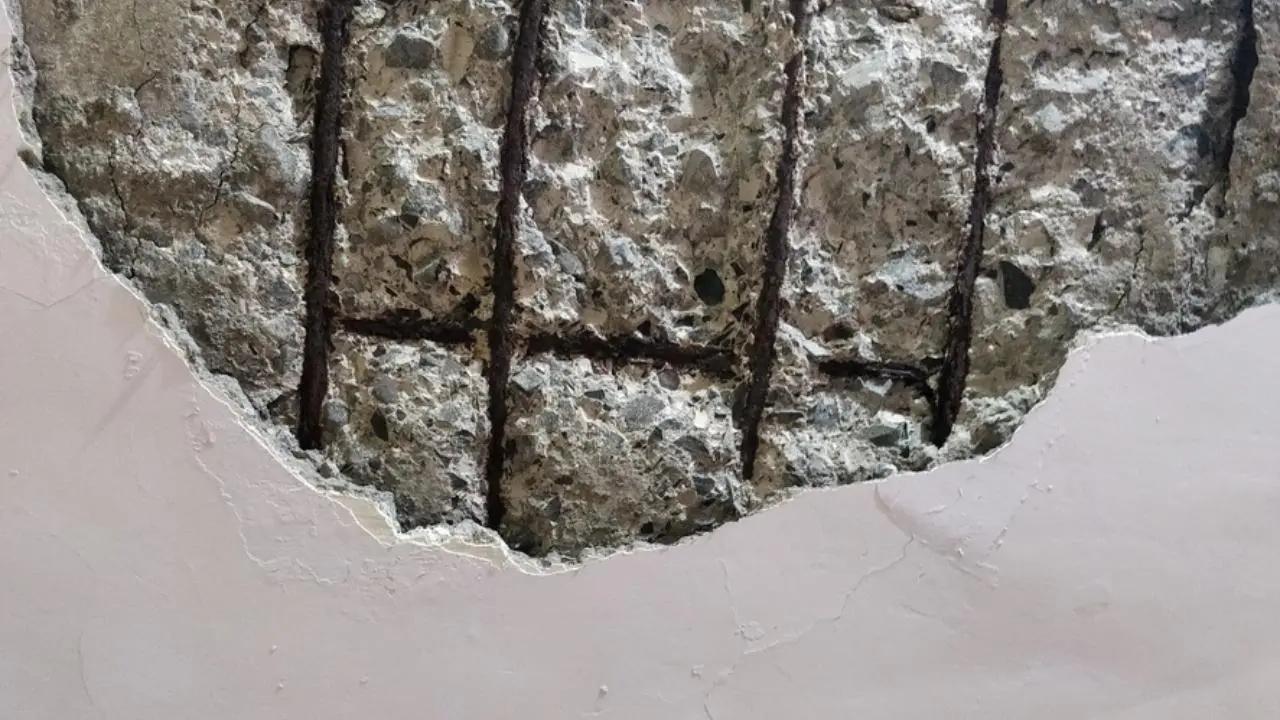 Thane: Ceiling plaster falls in apartment in Mumbra; no one injured