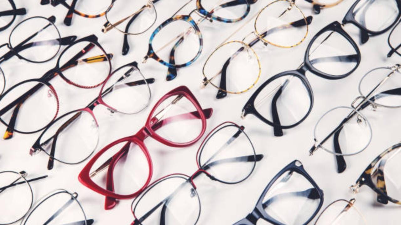 Blue-light glasses have no effect on eye strain, sleep quality: Study