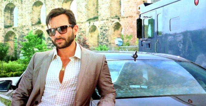 Saif's portrayal of Ranvir Singh in the Race series highlighted his suave and glamorous side. 