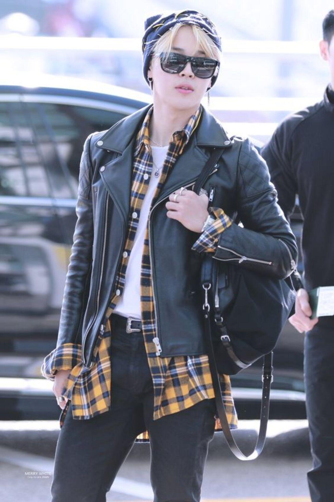 BTS Park Jimin - His hair color in his Airport Fashion