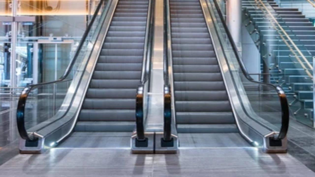 Maha: CR installs escalator at Diva to cut down on incidents of trespassing