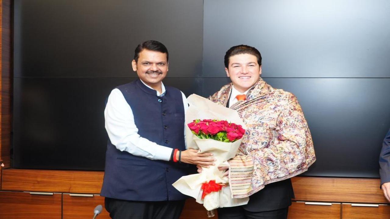 Maharashtra Deputy CM Fadnavis holds meeting with Mexican delegation, focus on industrial and financial sectors
