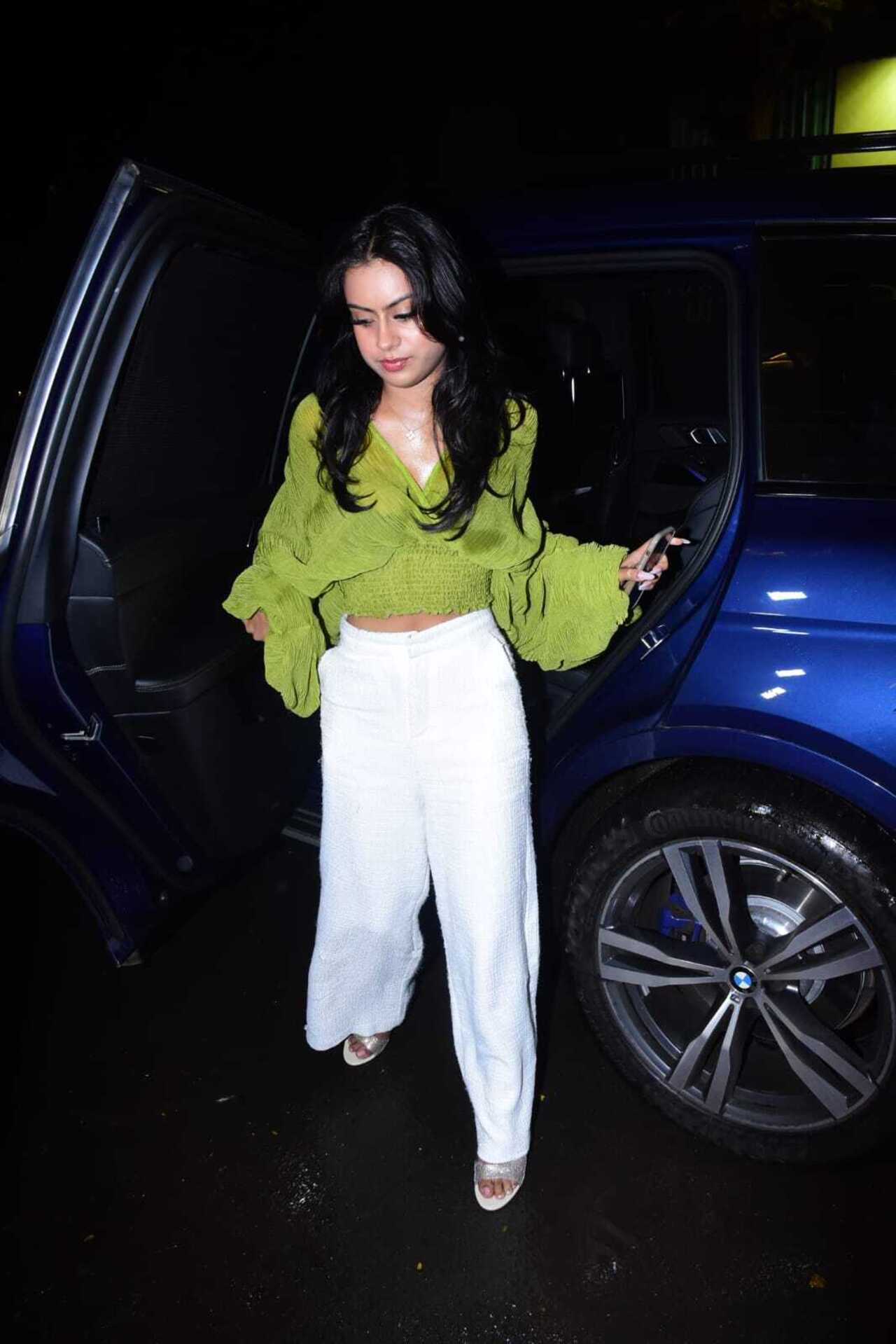 Nysa Devgan captivated the audience at the AP Dhillon's docu-series screening with her elegance and grace
