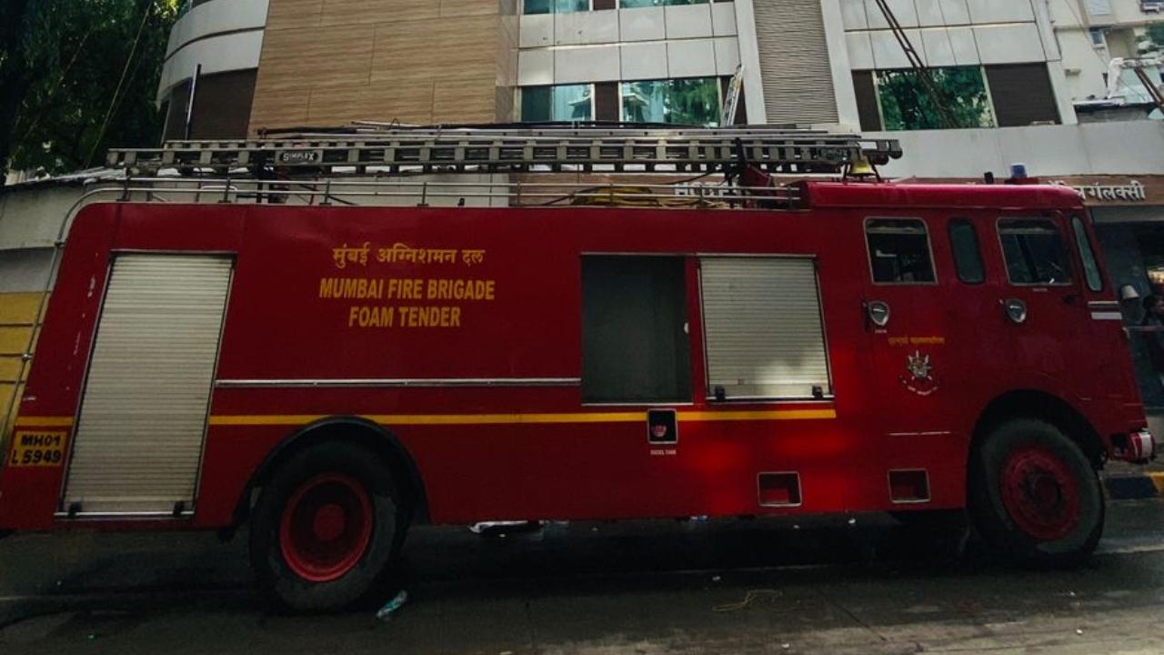 According to the civic body, the fire erupted on the third floor of the Galaxy Hotel located in Prabhat Colony on Sunday afternoon