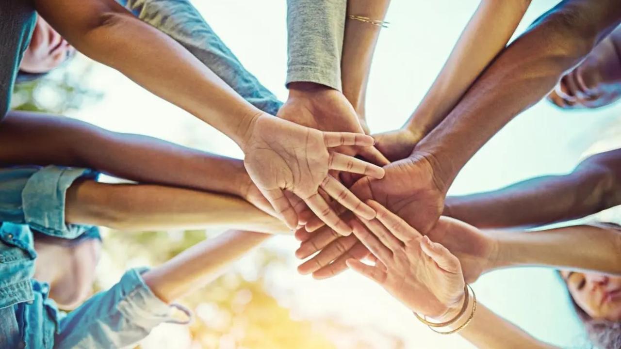 Friendship Day 2023: 5 heartwarming ways to make your friends feel special