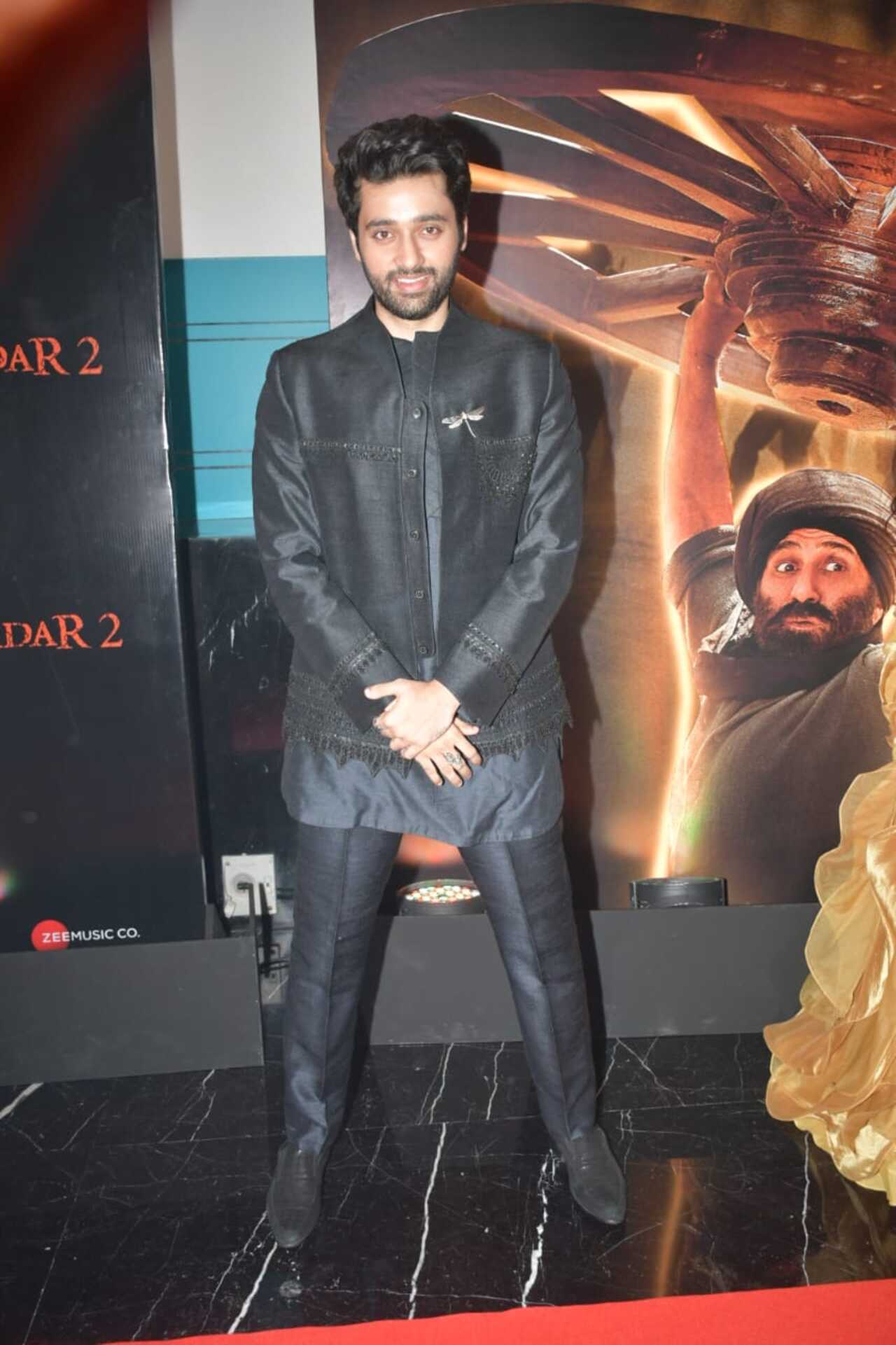 Utkarsh Sharma, who plays Tara Singh and Sakina Khan's son, was all suited up in a black suit for the party