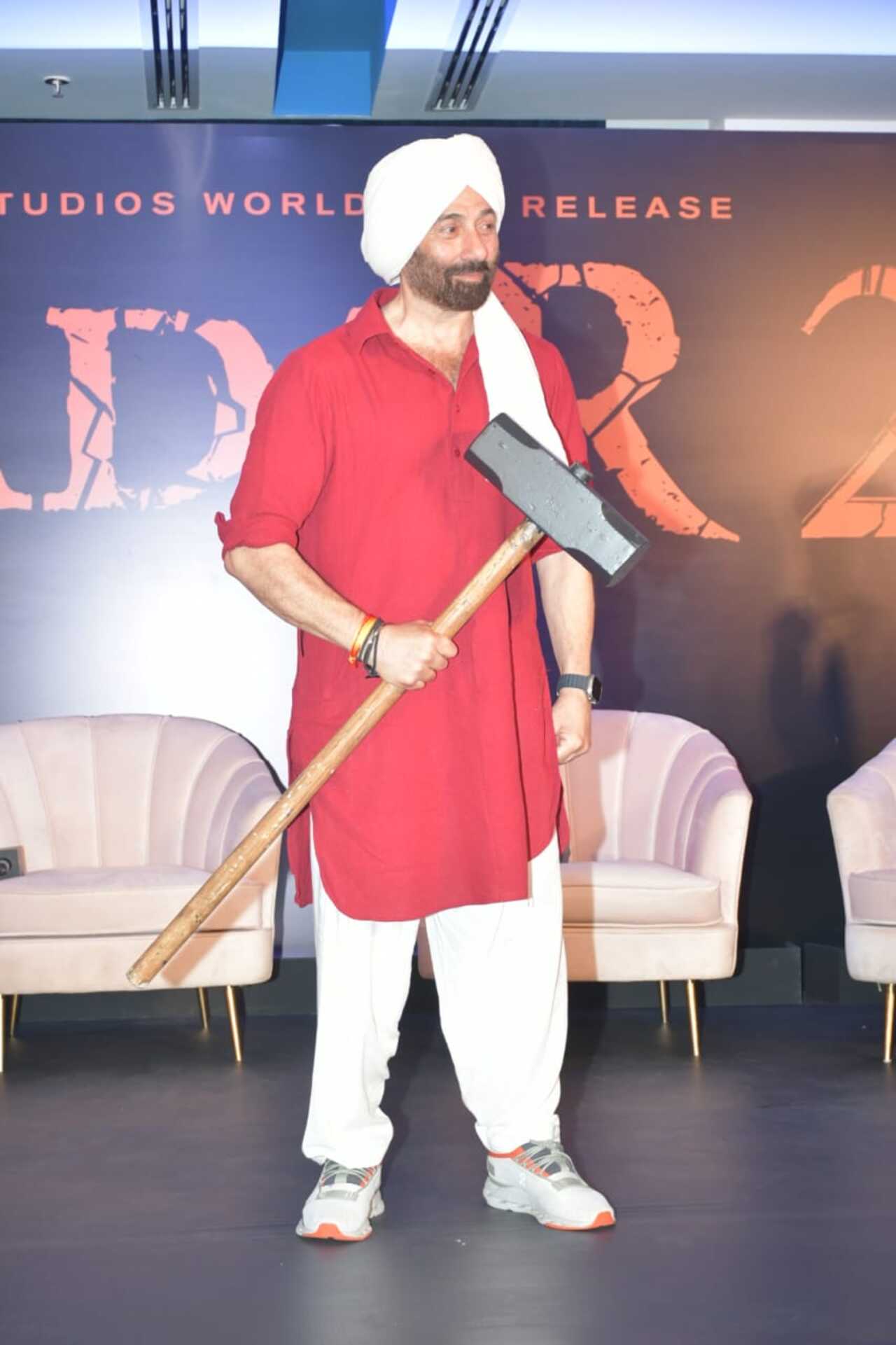 Earlier in the day, Sunny Deol attended the press meet to talk to the media about the film