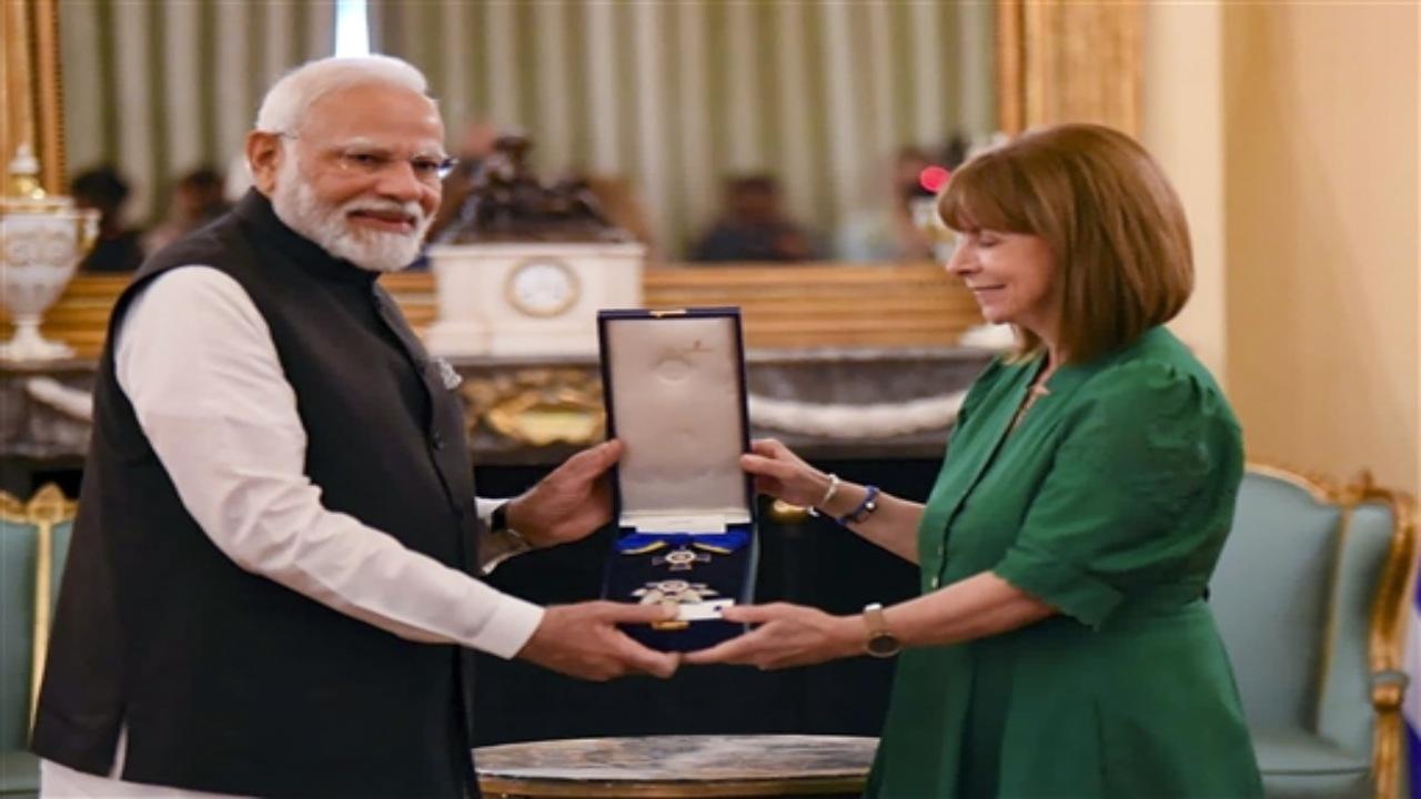 Prime Minister Modi had previously met the Greek Prime Minister in New York in September 2019 on the sidelines of the United Nations General Assembly.