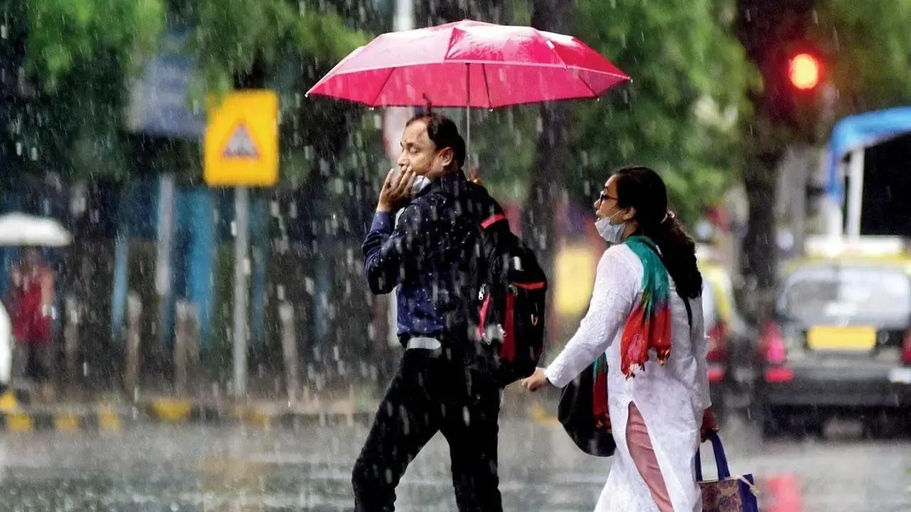 A high tide of about 4.87 metres is expected to hit Mumbai at 1.41 pm today, stated Brihanmumbai Municipal Corporation (BMC). The civic body also said that a low tide of about 1.05 metres is expected at 7.23 pm today.