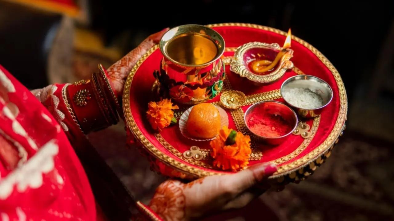 Karwa Chauth 2023 Date, moonrise timing, significance and rituals