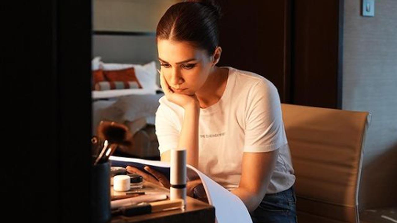 Kriti Sanon shares pictures from first-day shoot of ‘Do Patti’