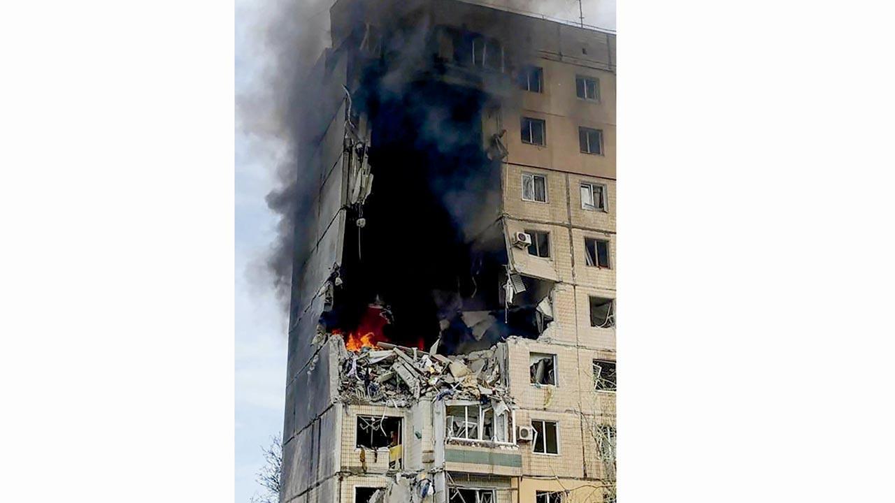 Six dead, many trapped in debris after Russian strike