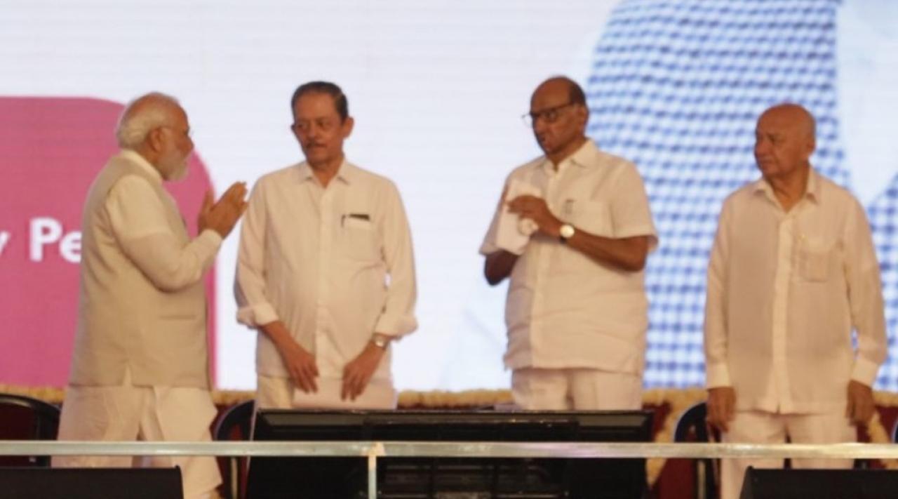 PM Narendra Modi shares stage with Sharad Pawar in Pune