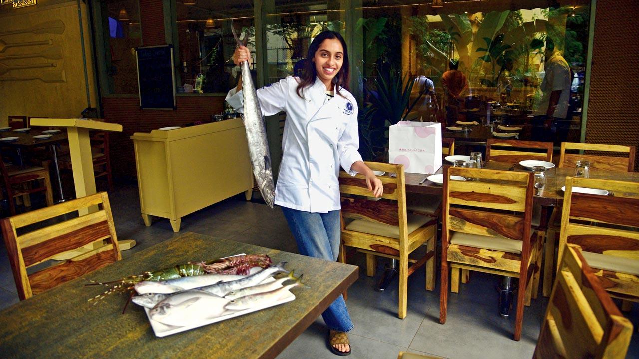 At Ferry Wharf Restaurant in Bandra, Chef Sanika Shetty says the wait staff present diners with a platter of the day’s catch, which would include everything from lobster, surmai, mackerel to tiger prawns. This helps them make a better choice than the popular paplet. Pics/Pradeep Dhivar