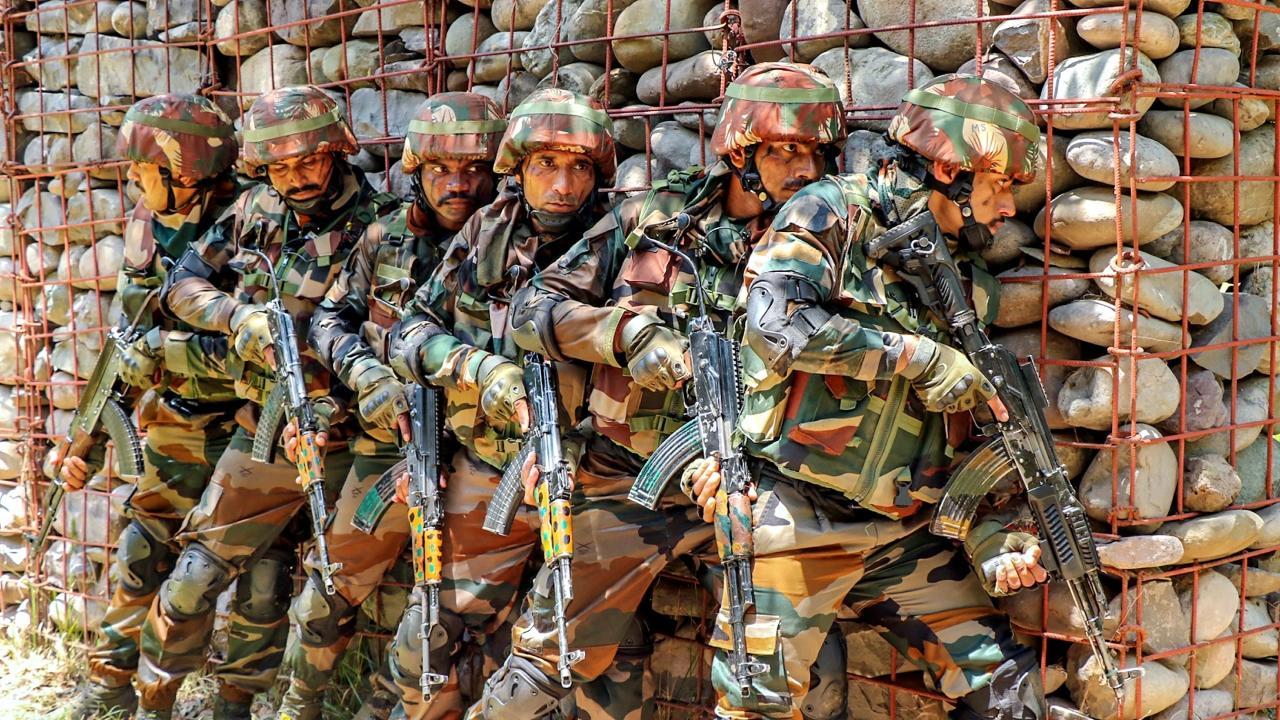 New Army uniform: NIFT tweaked pattern to bypass ordnance factory's patent,  firm got preferential treatment