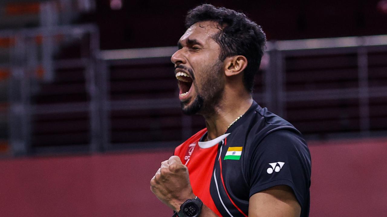 When Prannoy was diagnosed with a digestive reflux issue, he started working with Bangalore-based Invictus high performance lab to sort out his diet. He then started monitoring his glucose levels with Ultrahuman M1 patch, while wearing the Ultrahuman Ring AIR to track his training and recovery.